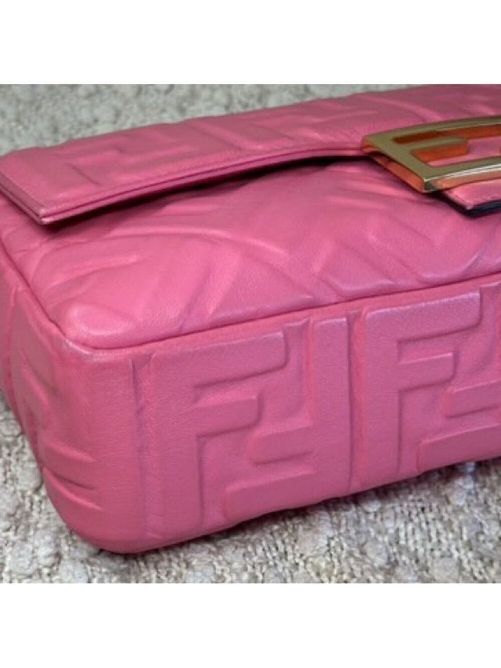 SOLD Fendi Baguette Medium (1900) - Picture 8 of 15